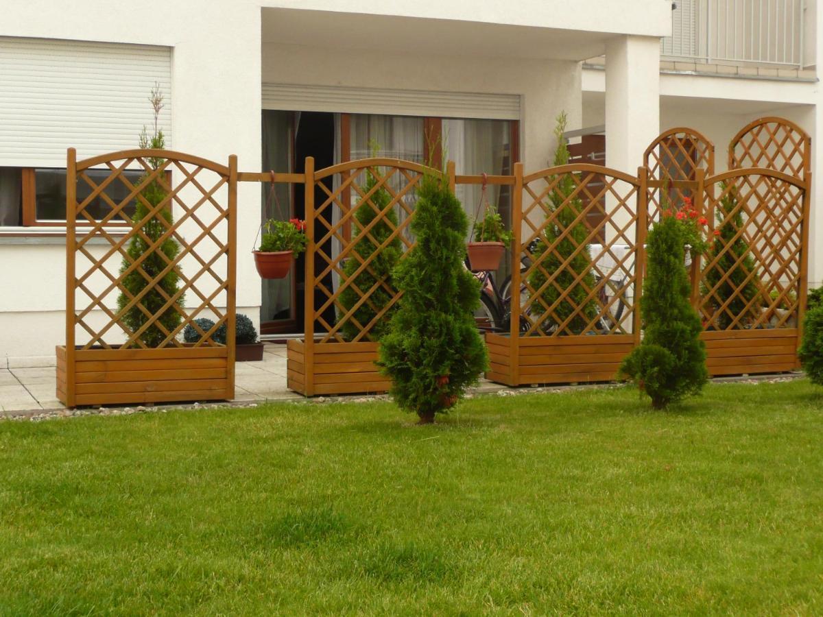 Swinoujscie Platan Patio 2- Berry Apartments Buitenkant foto